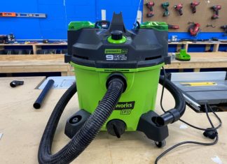 Greenworks Vacuum