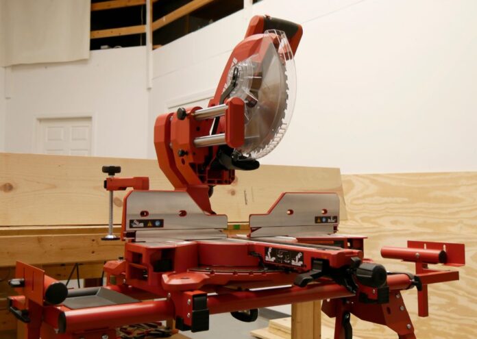 Hilti Nuron SM 22-60 Cordless Miter Saw