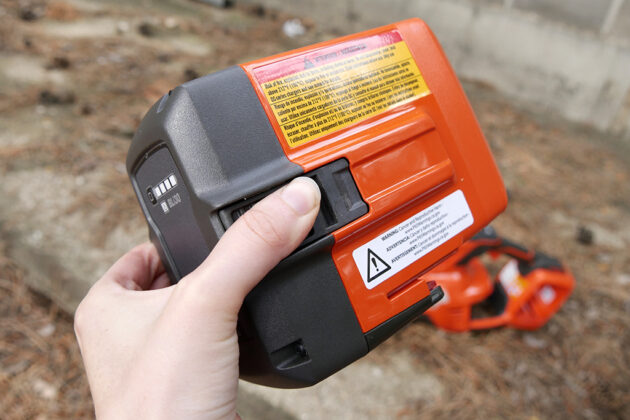 Husqvarna Blower 40V MAX battery